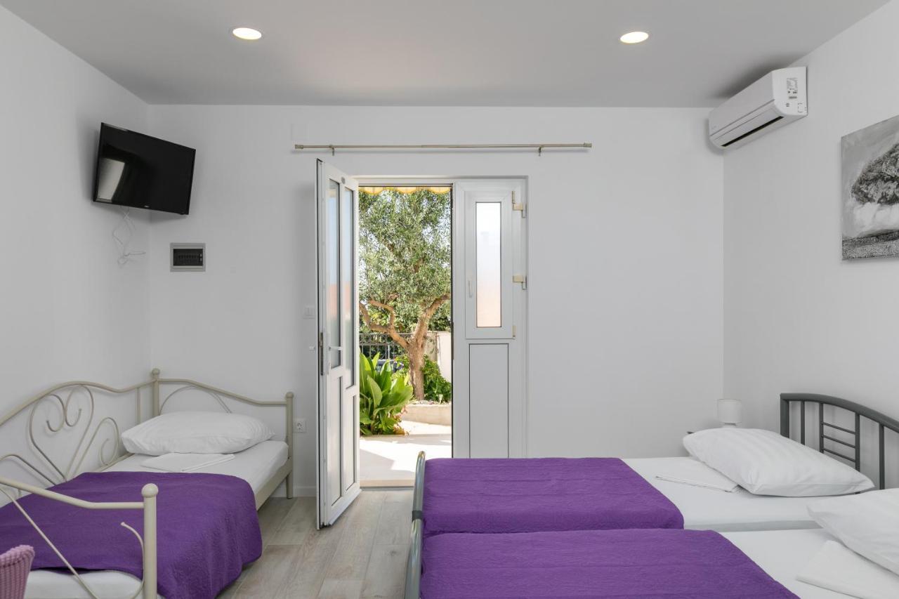 מליני Apartments Karol & Mara מראה חיצוני תמונה
